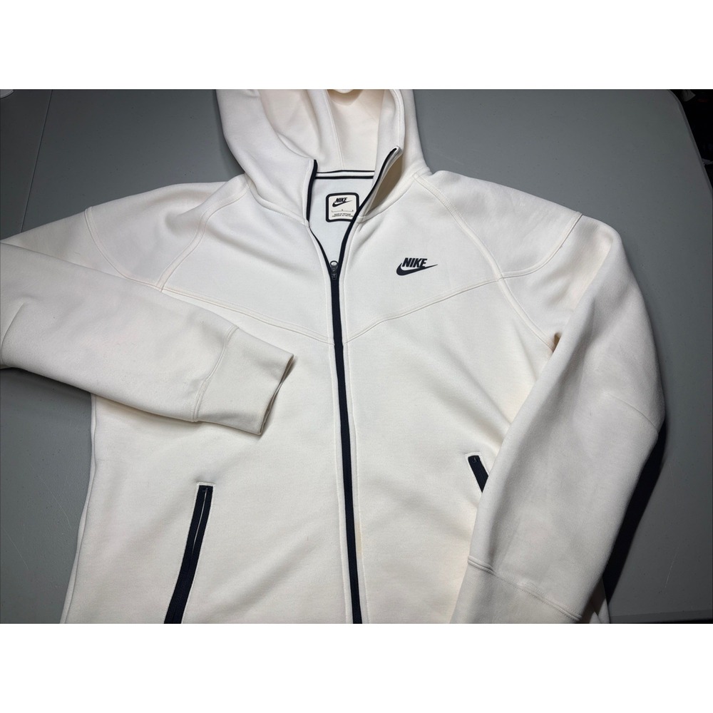 WOMEN'S NIKE Sportswear Tech Windrunner Full-Zip Hoodie Size L